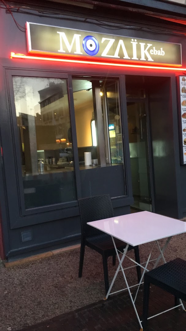 ROANNE MOZAIK FOOD KEBAB TACOS BURGER · Photos 7